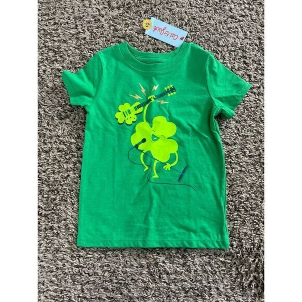 Cat & Jack‎ Green clover short sleeve shirt size 3T